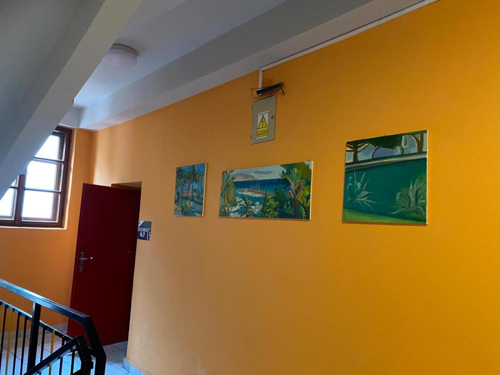 Art Inn Space Красков Екстериор снимка